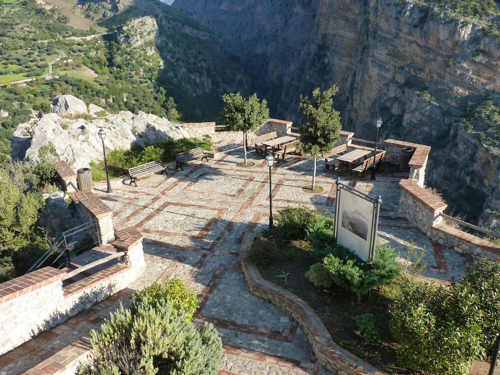 B&B La Ginestra チヴィタ エクステリア 写真