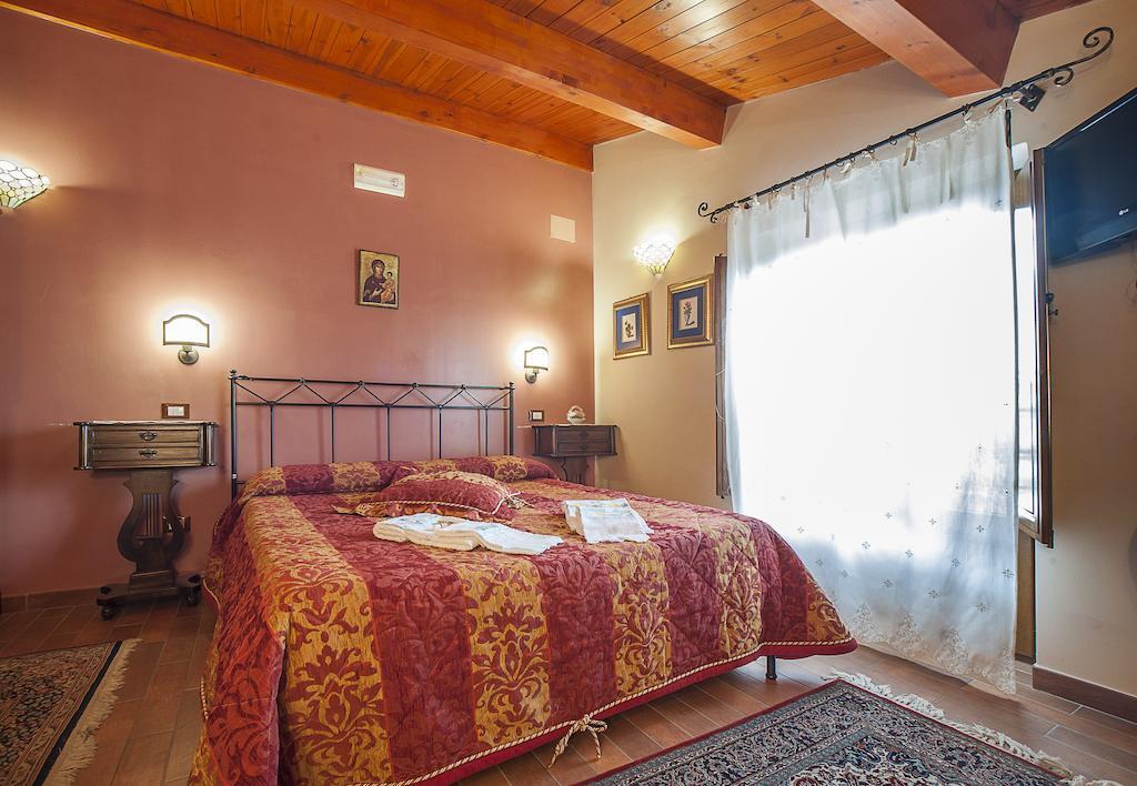 B&B La Ginestra チヴィタ 部屋 写真